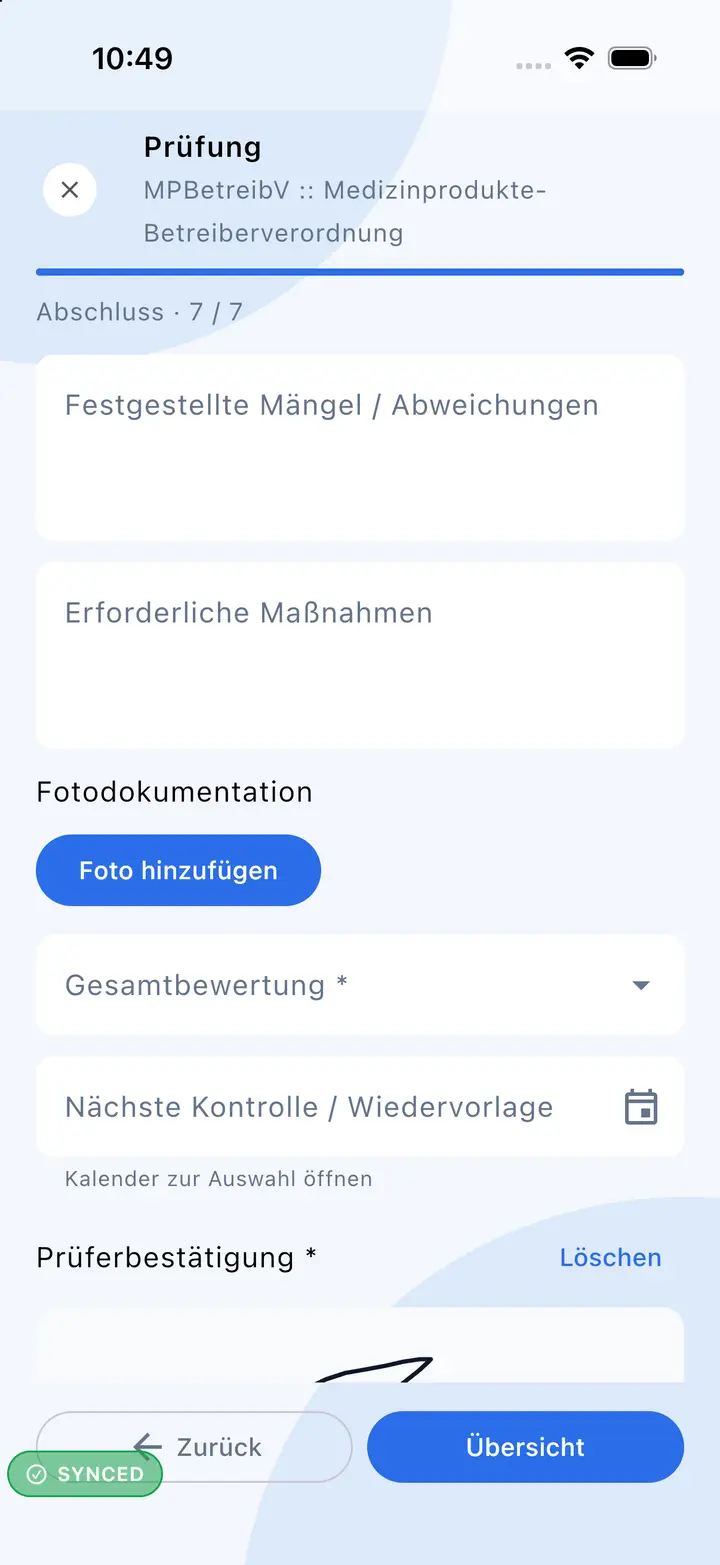 Abschluss einer Prüfung in der App mit Fotodokumentation, Bewertung und Unterschrift